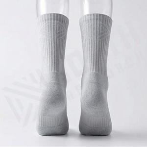 Women <b>Tight</b> Compression Polyester Nylon Running Socks Athletic Sports Support Breathable Moisture Wicking Pro Customized Color - Product Image 2
