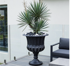 Metal Art Deco Floor Vase Planters Black Iron High Quality Eco-Friendly Decorative Flower Pots for Indoor/Outdoor Use Wedding - Product Image 3
