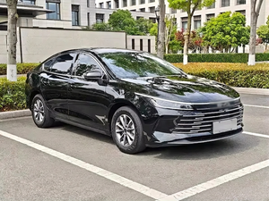 B-Y-D Chazor 05 2024, Sedán Híbrido Enchufable (PHEV) Usado, Volante a la Izquierda, Vehículo Familiar con Autonomía NEDC de 101-200 km y Batería de 70-90 kWh - Product Image 6