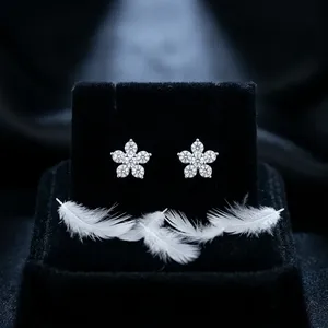 Boucles d'oreilles clous fleur en diamant de laboratoire, grappe florale ronde, plaqué or, bijoux fins de luxe, boucles d'oreilles en diamant pour femme - Product Image 4