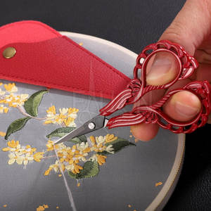 Herramienta de corte de precisión para costura, bordado y manualidades, hecha en Pakistán, tijeras de bordado. - Product Image 5