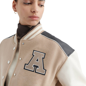 Chaqueta Varsity Clásica para Hombre, Mezcla de Lana, con Mangas de Cuero Sintético, Puños de Punto Acanalado, Cierre Frontal con Botones a Presión, Suave - Product Image 6