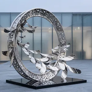 Sculpture de poisson circulaire moderne en acier inoxydable finition miroir, grande œuvre d'art extérieure pour la décoration d'entrée d'hôtel, de place publique ou de villa - Product Image 3