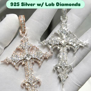 ZAWO HOUSE Colgante de Lujo Personalizado de Plata 925 y Oro Rosa con Moissanita Certificada de Claridad VVS, Estilo Hip Hop, Regalo - Product Image 1