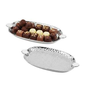 Plateau rectangulaire en métal fait main pour chocolats et desserts, sur un élégant plateau de service doré, pour événements spéciaux, à prix avantageux. - Product Image 4