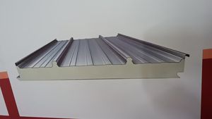 Panneau sandwich isolant PUF, panneau mural en mousse de polyuréthane pour toitures de bâtiments industriels, entrepôts, entrepôts frigorifiques - Product Image 3