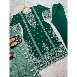 Traje de Fiesta Indio y Pakistaní de Diseñador con Pantalón y Dupatta Rojo Talla M Elegante para Ocasiones Especiales - Product Image 3