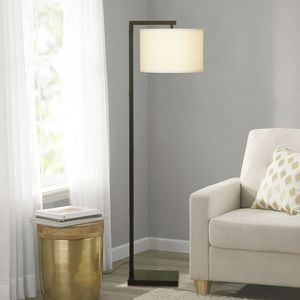 Lampada da terra contemporanea in acciaio nero da 62 pollici con dettagli cromati e interruttore a pedale - Product Image 1