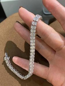 Pulsera de tenis de moissanita de plata de ley 925 con corte ovalado, pulsera de diamantes engastados, joyería de lujo estilo hip hop, pulsera personalizada con brillo. - Product Image 6