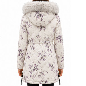 Parka haute performance pour femme avec technologie hydrofuge, capuche réglable et doublure chaude confortable pour l'hiver - Product Image 2