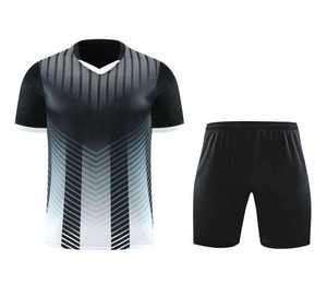 Maillots de football courts de qualité supérieure, prix d'usine, couleur unie, esthétique minimaliste et épurée, 100% polyester, séchage rapide - Product Image 4