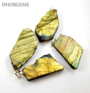 จี้หินลาบราดอไรต์สีเหลืองธรรมชาติขายดีที่สุด ขนาด 1-3 นิ้ว หินดิบสำหรับทำเครื่องประดับ - Product Image 4