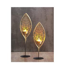 Porte-bougie classique en métal conçu pour la fixation de bougies longues et les arrangements d'éclairage décoratifs - Product Image 1