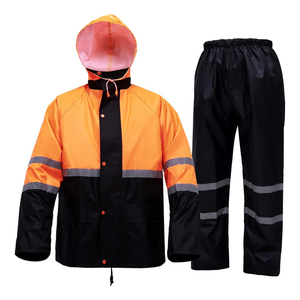 Traje Impermeable de Calidad de Exportación, Proveedor Profesional de Ropa para Senderismo y Camping al Aire Libre - Product Image 1