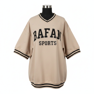 Camiseta de Béisbol para Mujer, Tejido Interlock de Poliéster, 200 GSM, Beige y Negro, Logotipo de Cristal Termotransferible, Transpirable - Product Image 6