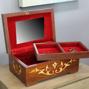Boîte de rangement moderne en bois sculpté, écologique, pour bijoux et outils, pour hommes et femmes, par UNIVERSAL OVERSEAS, modèle UO-WJB-0030 - Product Image 1
