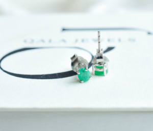 Pendientes de Esmeralda Verde Ovalada Natural Eternal Spring en Plata de Ley 925 - Product Image 3