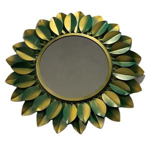 Espejo de Pared Metálico Contemporáneo con Diseño Ondulado Irregular, 6mm de Grosor, Ligero, Duradero, con Borde Enmarcado, Decoración de Pared de Diseño Moderno - Product Image 4