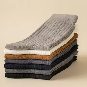 Chaussettes de travail pour hommes, chaussettes de cérémonie pour hommes, chaussettes de qualité supérieure avec logo personnalisé en gros - Product Image 4