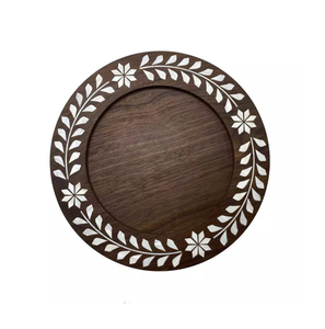 Bandeja redonda de madera y nácar para servir chocolate, bandeja para servir postres con incrustaciones de nácar, venta al por mayor - Product Image 1