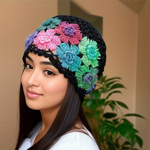 Gorro de Punto Floral para Mujer, Gorro de Invierno Estilo Boho con Apliques Decorativos, 100% Acrílico, Gorro Informal para Adultos - Product Image 6