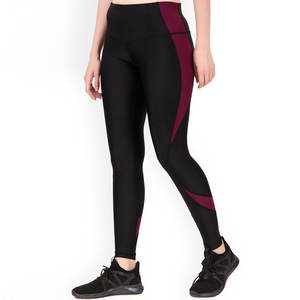 Leggings Deportivos para Mujer, Estilo Nuevo, Impresión por Transferencia de Calor, Satén de Alta Calidad, Fabricante de Pakistán, Precio Actualizado, Venta al Por Mayor en Línea - Product Image 1