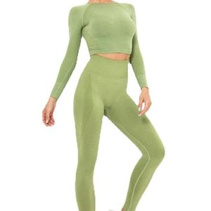 Conjunto de Yoga de 2 Piezas, Top Corto de Manga Larga, Cintura Alta, Conjunto Deportivo Sin Costuras, Ropa de Gimnasio Transpirable, Color Verde Sólido - Product Image 1