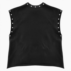 Camiseta sin mangas Glory Custom con estampado DTG de diamantes de imitación, 100% algodón jersey, estilo vintage moderno, para un ajuste cómodo unisex. - Product Image 2