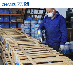 Changlan EICR-8012 Polyurethaan Twee-componenten Waterbestendige Anti-verouderings Verhardingsmassa voor Bouw, Houtbewerking en Verpakking - Product Image 4