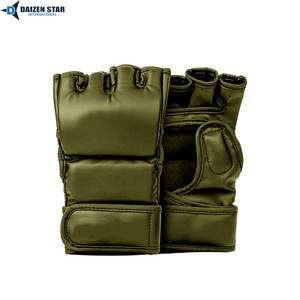 Guantes de Entrenamiento de MMA de Cuero de Alta Calidad con Cierre de Gancho y Bucle en la Muñeca, Agarre para Adultos para Boxeo y Sparring - Product Image 4