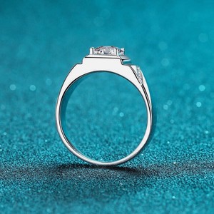 Bague en argent sterling 925 plaqué or rose avec moissanite taillée en griffes, élégante, pour fiançailles, mariage, fête, promesse, style minimaliste - Product Image 4