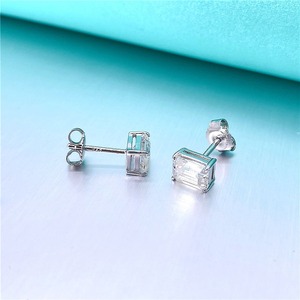 High Demand <b>Moissanite</b> Diamond Stud <b>Earrings</b> for Women Suitable for Casual Wear Office Wear Formal Events Wedding Parties - Product Image 2