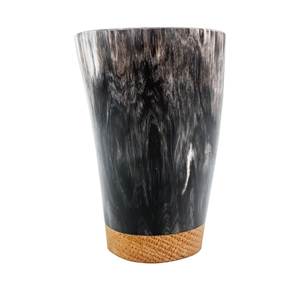 Verre à shot en corne de buffle en gros, fait main, naturel, rustique, pour bar, produit unique et artisanal pour servir les boissons - Product Image 2