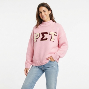 Pull en tricot à col roulé rose pour femme avec lettres PΣT brodées, style preppy, vêtements d'automne - Product Image 1