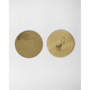 Ensemble de 6 sous-verres modernes en métal doré antique, en laiton martelé artisanal, avec base de rangement ronde - Décoration de mariage élégante - Product Image 5