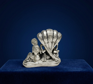Idole Laxmi Narayan en argent oxydé plaqué argent 999 de Jaipur Metals |   Statue hindoue 100% en laiton |   5,5x3,5x5 cm |   94g |   Déménagement en bonne ambiance - Product Image 4
