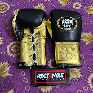 Gants de MMA en cuir véritable personnalisés « No Boxing No Life » pour l'entraînement et le sparring, antidérapants, respirants, protection UV, à lacets, doigts entièrement couverts - Product Image 1