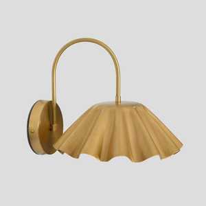 Applique murale moderne en laiton avec abat-jour cannelé, luminaire d'intérieur, décoration de chambre - Product Image 3