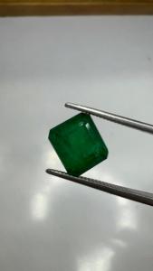 Émeraude naturelle zambienne de 3,75 carats, forme octogonale, pierre précieuse vert foncé facettée, pierre précieuse pour la fabrication de bijoux fins - Product Image 5
