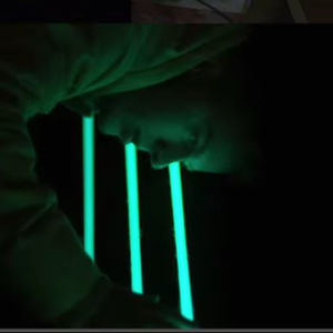 Peinture néon luminescente IG-3 pour sols d'équipements – Peinture phosphorescente industrielle pour plateformes et sols - Product Image 2