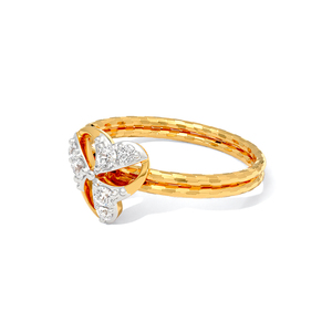 Bague à grappe florale à trois pétales en diamant de culture - Product Image 3