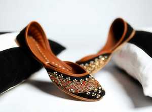 Casual Women Khussa Ethnic Pumps Handmade Pakistani Embroidered Traditional Flats Comfortable Fashion Footwear OEM ODM - Product Image 6