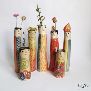 Vase en céramique artisanal unique avec motif visage, style bohème, glaçure peinte, 16-24 pouces, décoration de table - Product Image 6