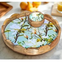 Plateau décoratif de luxe en bois de manguier rond, à bords festonnés, avec motif floral magnolia émaillé, pour servir en cuisine, provenant d'Inde