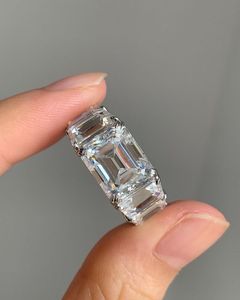 Anillo de Diamantes Baguette Cónicos Laterales Esmeralda, Diamante Cultivado en Laboratorio, Diamante Grande, Regalos de Aniversario de Bodas para Mujer, Oro Blanco de 14k - Product Image 2