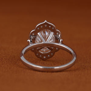 Anillos de Compromiso y Matrimonio de Oro Sólido de 14K con Corte Ovalado Clásico, Cultivados en Laboratorio con Certificación IGI HPHT CVD para Mujer - Product Image 4