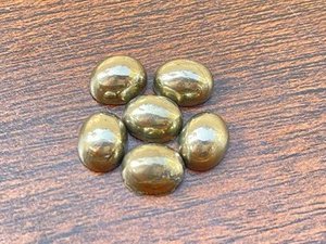Lote al por mayor de gemas sueltas calibradas de pirita dorada natural ovalada de 5x7 mm con base plana para fabricación de joyas - Product Image 2