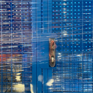 ตะกร้าเหล็กอุตสาหกรรมแบบมีล้อล็อคได้ เคลือบสีฝุ่น แข็งแรง ทนทาน ซ้อนกันได้ ใช้สำหรับเก็บของในคลังสินค้า กล่องโลหะ - Product Image 1