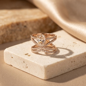 Bague solitaire halo en diamant de laboratoire, or massif 14k 18k, taille poire, sertissage à la cire, joli cadeau d'anniversaire, bague de fiançailles - Product Image 3