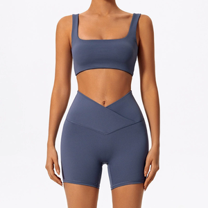 Conjunto de Ropa Deportiva para Mujer, Sólido, para Yoga y Gimnasio, de Secado Rápido y Transpirable, con Pantalones Cortos de Yoga con Cintura Cruzada en V y Sujetador Deportivo, Tallas Grandes - Product Image 5